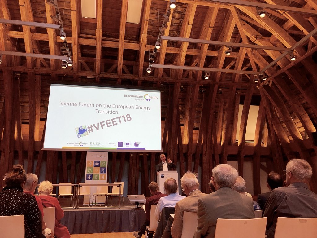 „Wir können uns das „nicht leisten“ der Energiewende nicht leisten!“ Peter Püspök <a href="/ErneuerbareEOE/">Erneuerbare Energie Österreich</a> Investitionen sind sinnvoll und notwendig! #energiewende  #vfeet18