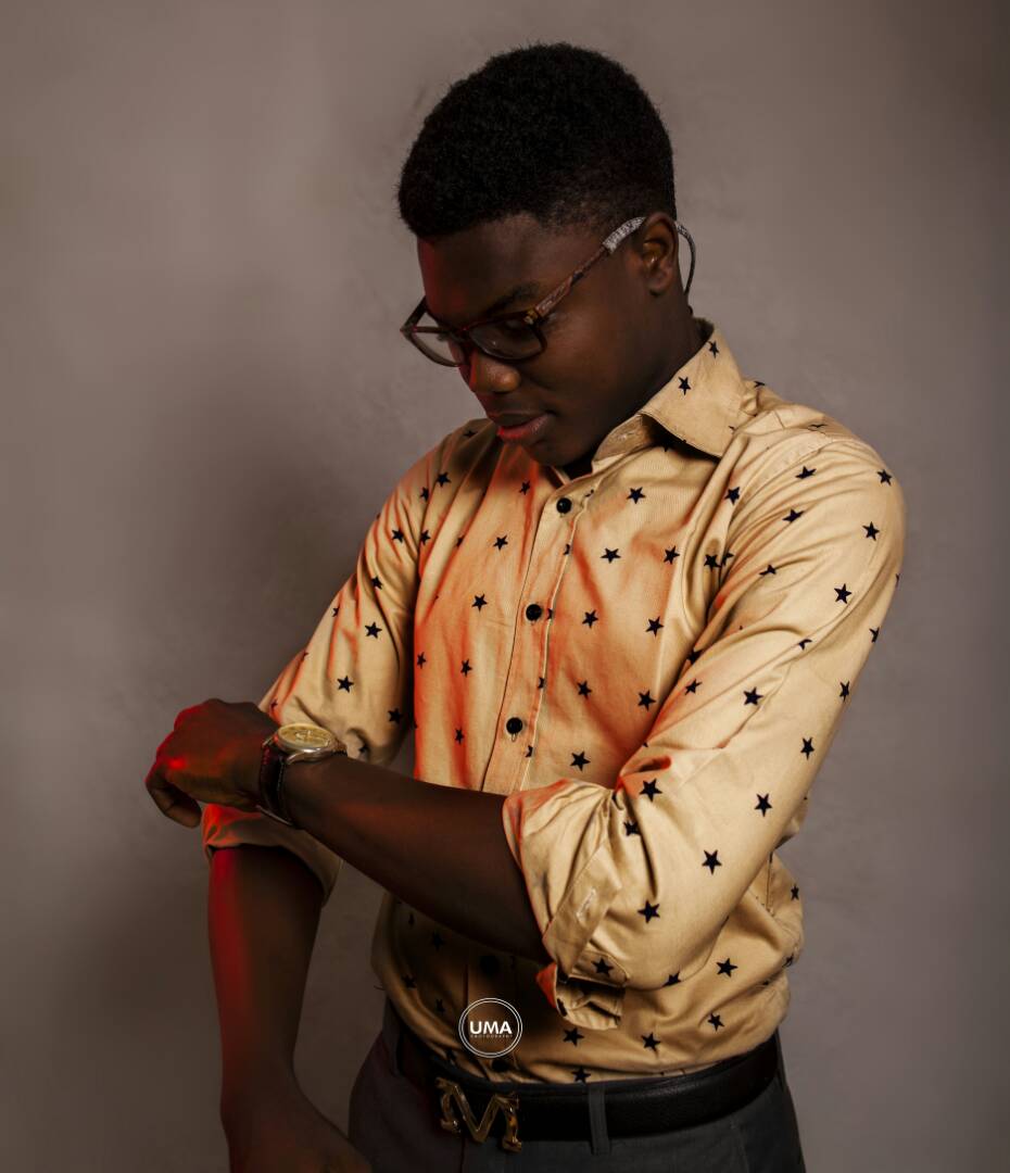 Ayo_Nuel_'s tweet photo. Class!  Dripping style, we've got it all. 
#uma #umaclass #umastyle #umastudio #studioshoot #youngie #comfy #relaxation #mind #watch #expensive #umaphotography https://t.co/GNfa2BAWDV