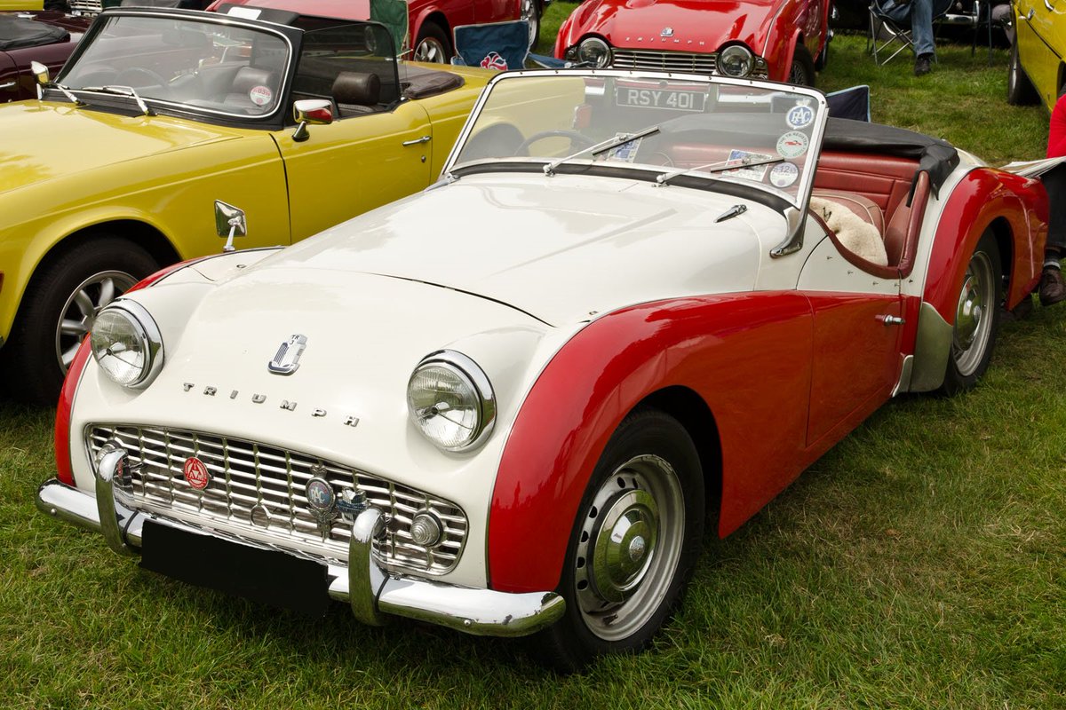 Heritage Classic Triumph Insurance tweet media