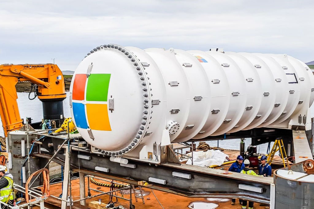 COGIATECH's tweet photo. @Microsoft pensa a #datacenter sottomarini e alimentati a #energia rinnovabile. Su @lifegate. 
https://t.co/60hhnqAAhc https://t.co/KL4OnQ8pOc