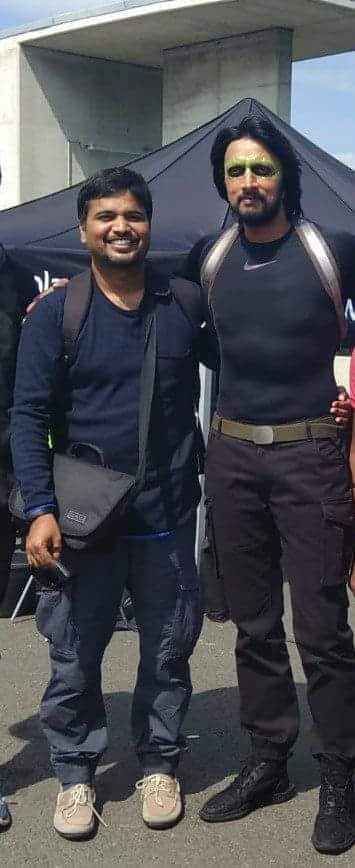 sunilgowda12345's tweet photo. #EXCLUSIVE_PIC
Abhinaya Chakravarthy in the sets of #Kotigobba3 set😍😍🔥 
#ShootCostume #WiThAbhimaani
@KicchaSudeep #Belgrade

#cdksss https://t.co/jUZDMtXL4u https://t.co/FBJqHdFBdq