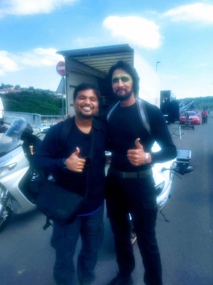 sunilgowda12345's tweet photo. #EXCLUSIVE_PIC
Abhinaya Chakravarthy in the sets of #Kotigobba3 set😍😍🔥 
#ShootCostume #WiThAbhimaani
@KicchaSudeep #Belgrade

#cdksss https://t.co/jUZDMtXL4u https://t.co/FBJqHdFBdq