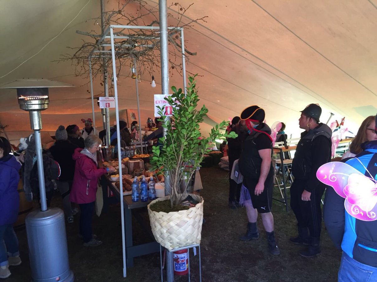 FNBForestHike's tweet photo. Our first hikers of the day are in! @oysterfestival #FNBFORESTHIKE https://t.co/QQ1t4zCyIA