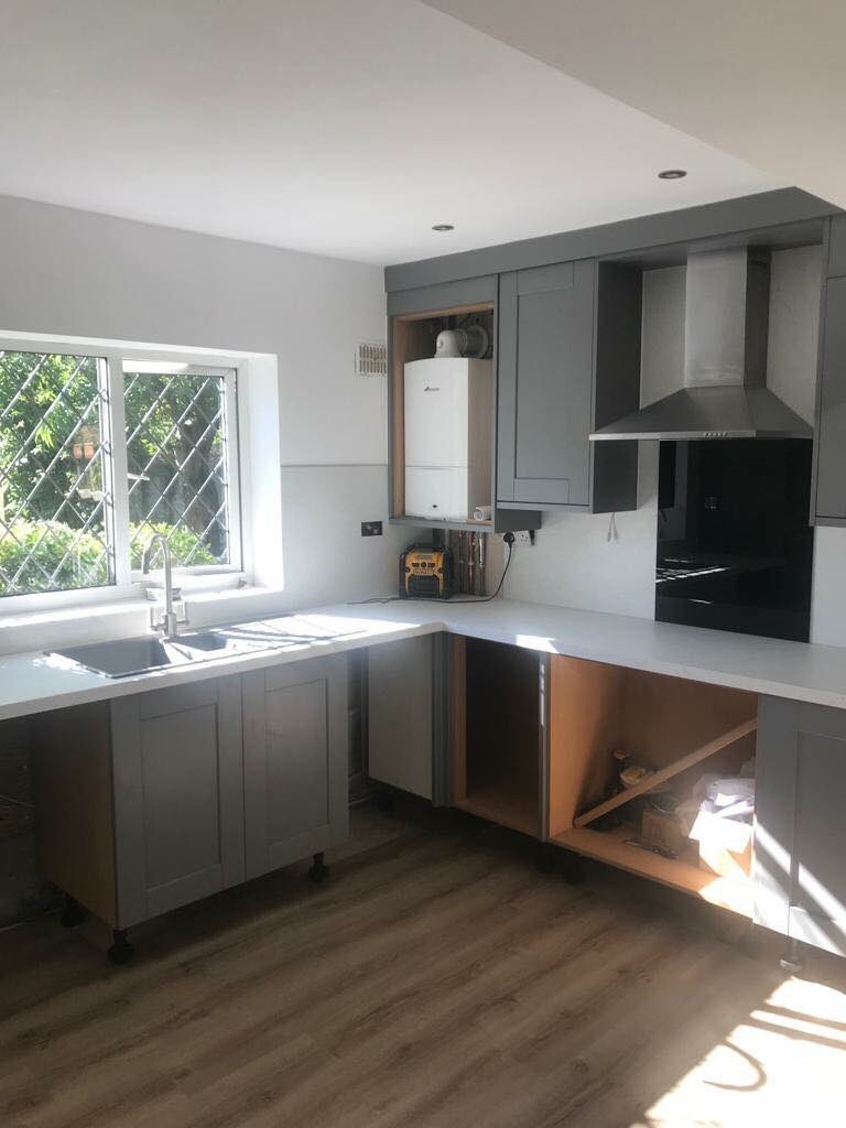 acinstallation1's tweet photo. Kitchen underway in Loose https://t.co/KMJPny6mKz