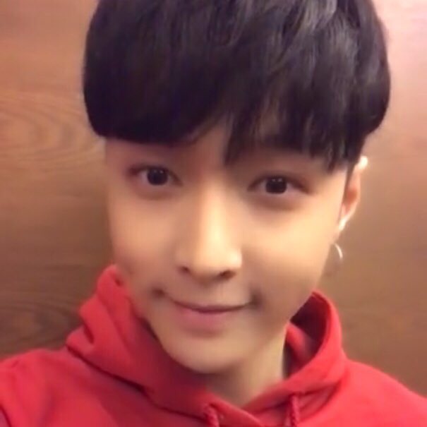 KrisLayKingdom_TH tweet media