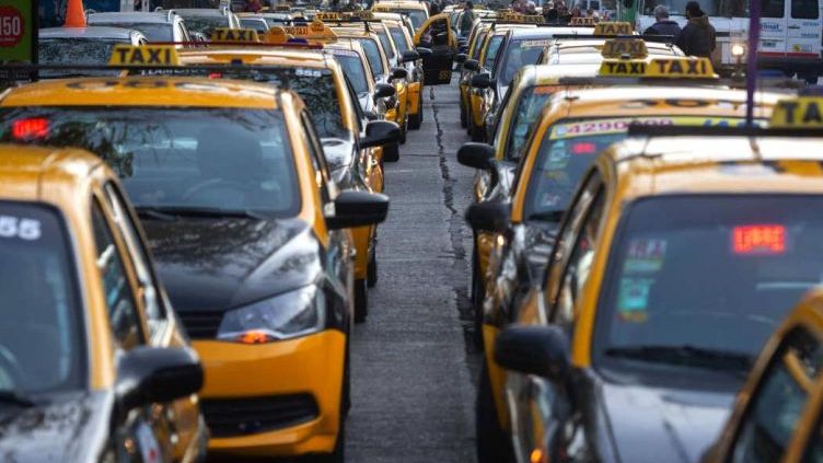 Nuestra responsabilidad es garantizar que el Estado regule las actividades que generan las nuevas tecnologías, en condiciones de igualdad y con respeto a la ley #Uber 🚕 losandes.com.ar/article/view?s…