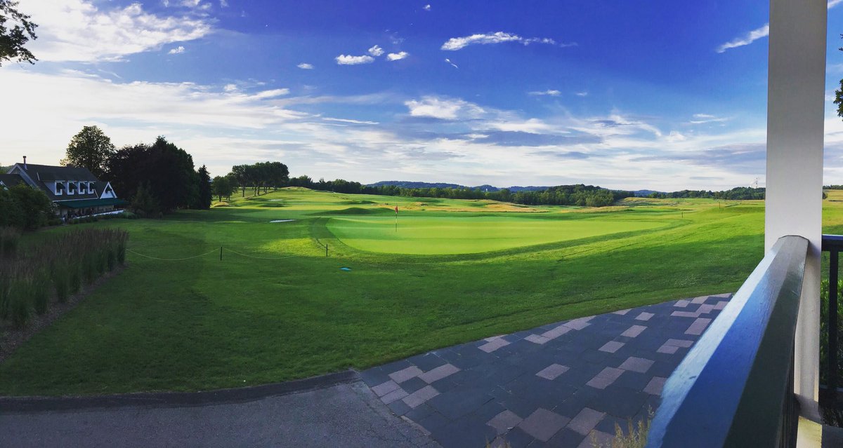 This summer our own @moreAHbitoe is interning at Oakmont Country Club in PA. He works with staff to assign caddies, maintain pace of play, & assist both members & guests to provide an enjoyable golfing experience. 
#internship #intern #summer #golf #pga #usopen #golfingexperience