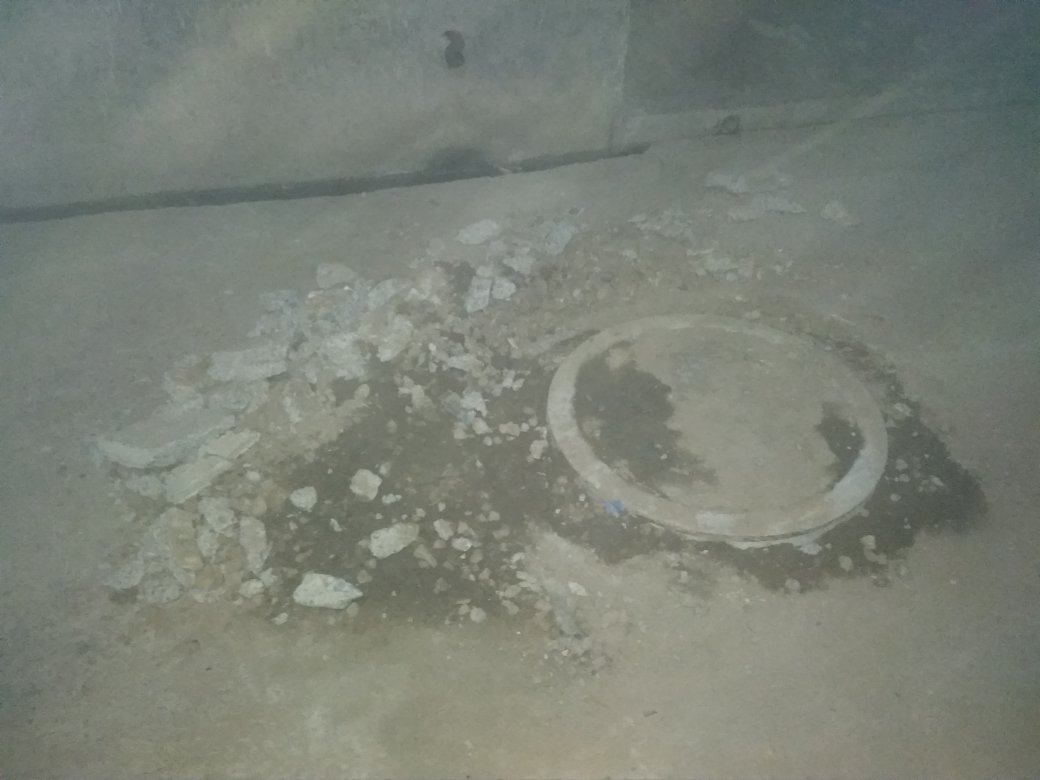 Praveen25849629's tweet image. बेकार तरीके से किया हुआ नॉएडा authority द्वारा काम 
#pankajsingh 
#ceonoidaauthority