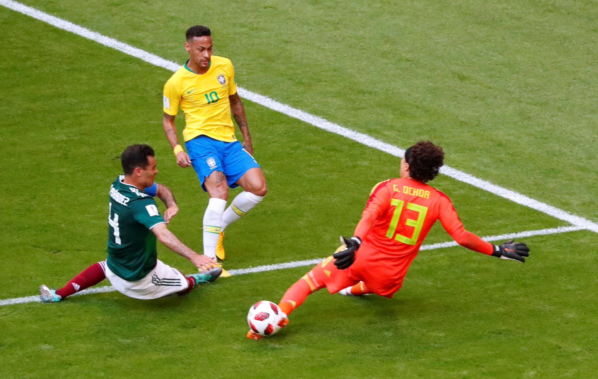 heavenisnear__'s tweet photo. NOTHING BUT RESPECT TO MY PRESIDENT
#MexicoVsBrasil https://t.co/mrvuyaHEwJ