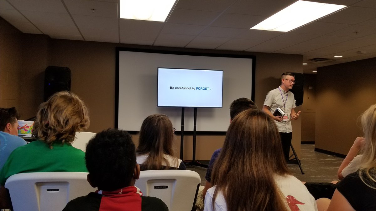 SumCelTeens's tweet photo. How much time do you give to LISTEN to God? How much time to you give to other competing voices? What's our priority? Be careful not to forget what God has done! @TRH21 @sumceleb #SumCelTeens #mindset https://t.co/qhcvXzUybb
