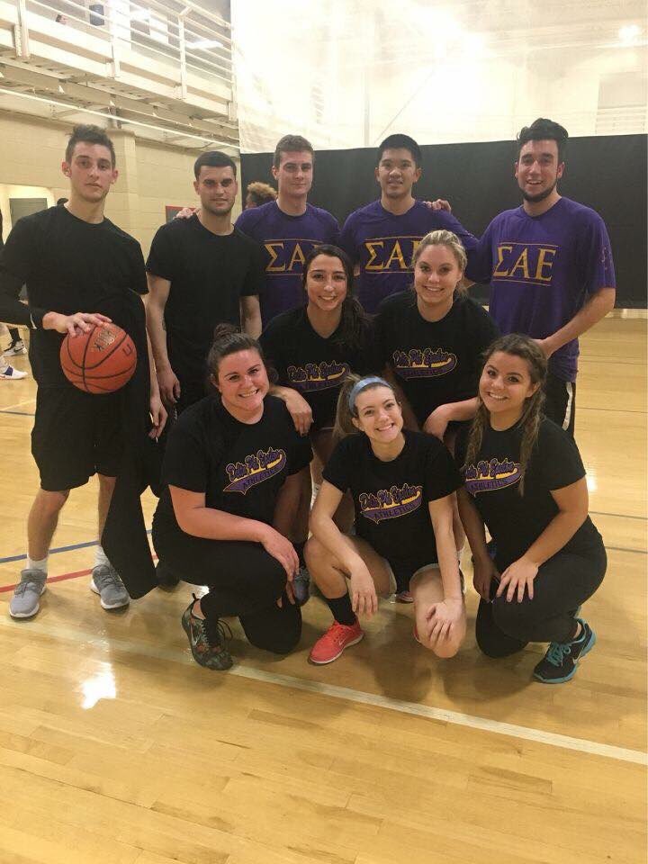 DPhiE_Rowan's tweet photo. We are extremely heartbroken to hear about the passing of @Rowan_SAE brother Drew Bloodworth. Our thoughts and prays go out to his family and friends. 💜💛 https://t.co/fwNkaNWgJy