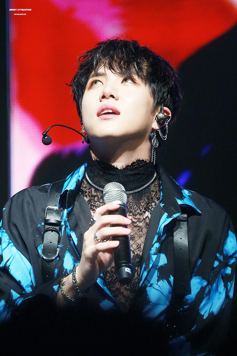 s_attraction703's tweet photo. 세상에서 가장 소중한 동한아
데뷔후 처음 맞는 스물한번째 생일을 진심으로 축하해
태어나줘서 데뷔해줘서 우리 곁에 있어줘서 정말정말 고마워
앞으로도 행복한 날들 많이많이 만들자!!!

김동한 사랑해💕💕💕
렏 / 블뤡 💕💕💕

#HAPPY_DONGHAN_DAY  #김동한 #동한 #KIMDONGHAN 
 @KDH_official https://t.co/X0DOHbMmnI