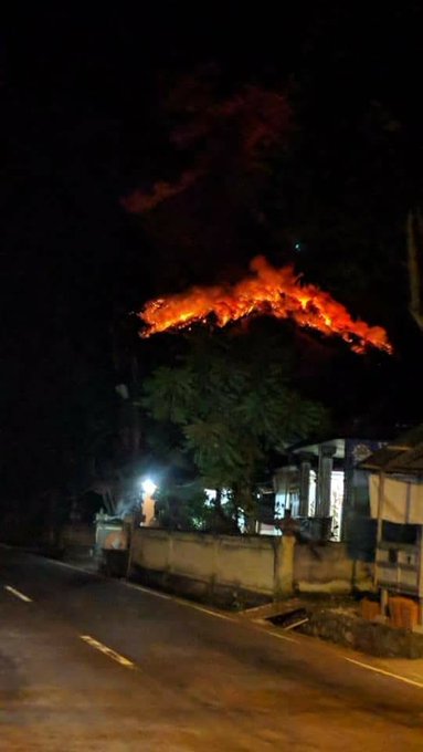 View image on Twitter