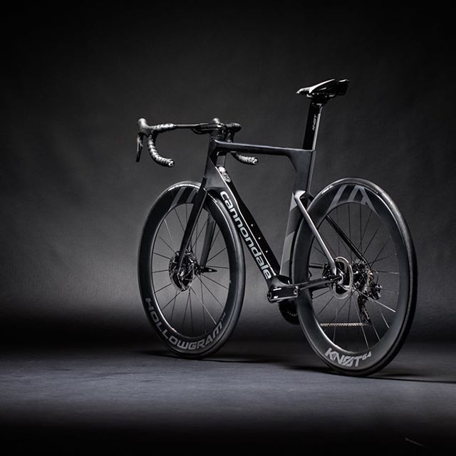 bikegallerymelb's tweet image. New Cannondale SystemSix 😍❤️| #cannondale | #systemsix | #bikegallerymelb | #newbikeday | #aero ift.tt/2IIslFu