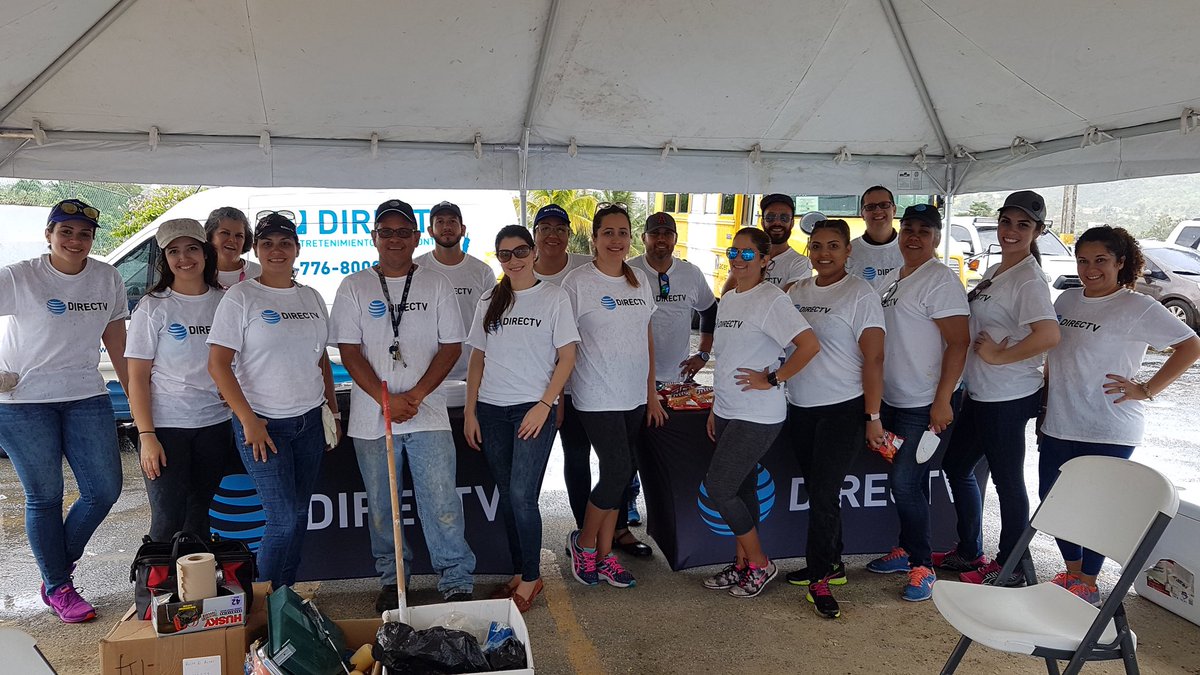 cristinamigonza's tweet photo. Proud to have worked with this amazing group of people! #ProyectoNacer #attemployee #directvPR #LifeAtATT @GeneracionDTV #volunteering #beforeandafter https://t.co/cNgCL9Fv4D
