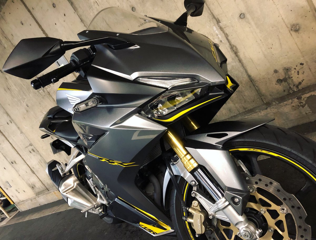 西田望見 בטוויטר A Little Honda にて連載をさせていただきます Hondaさんからcbr250rrのソードシルバーメタリックを貸していただきました これから皆さんに素敵なバイクライフをお届けできるように頑張りますのでみんな要チェックだよ Alittlehonda