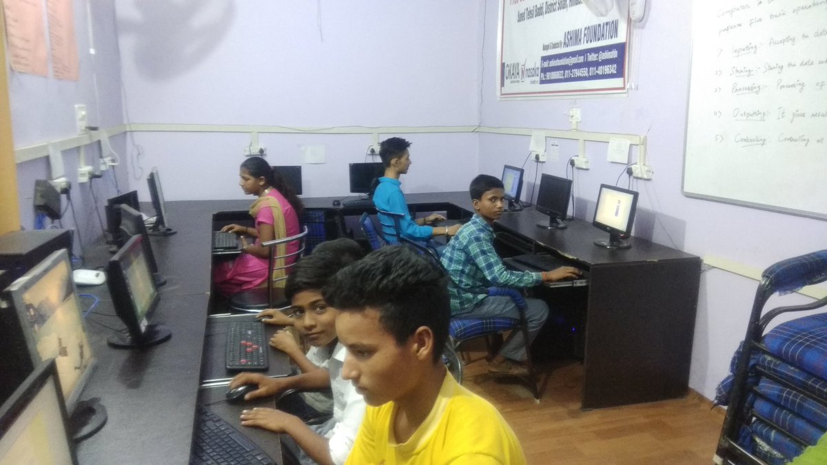 ashutosh_rattan's tweet photo. #computer #class
#students learning typing basics #typingmaster @ashimafdn #AshimaFoundationBaddiPanchayatGhar https://t.co/rpBL6CzcLL
