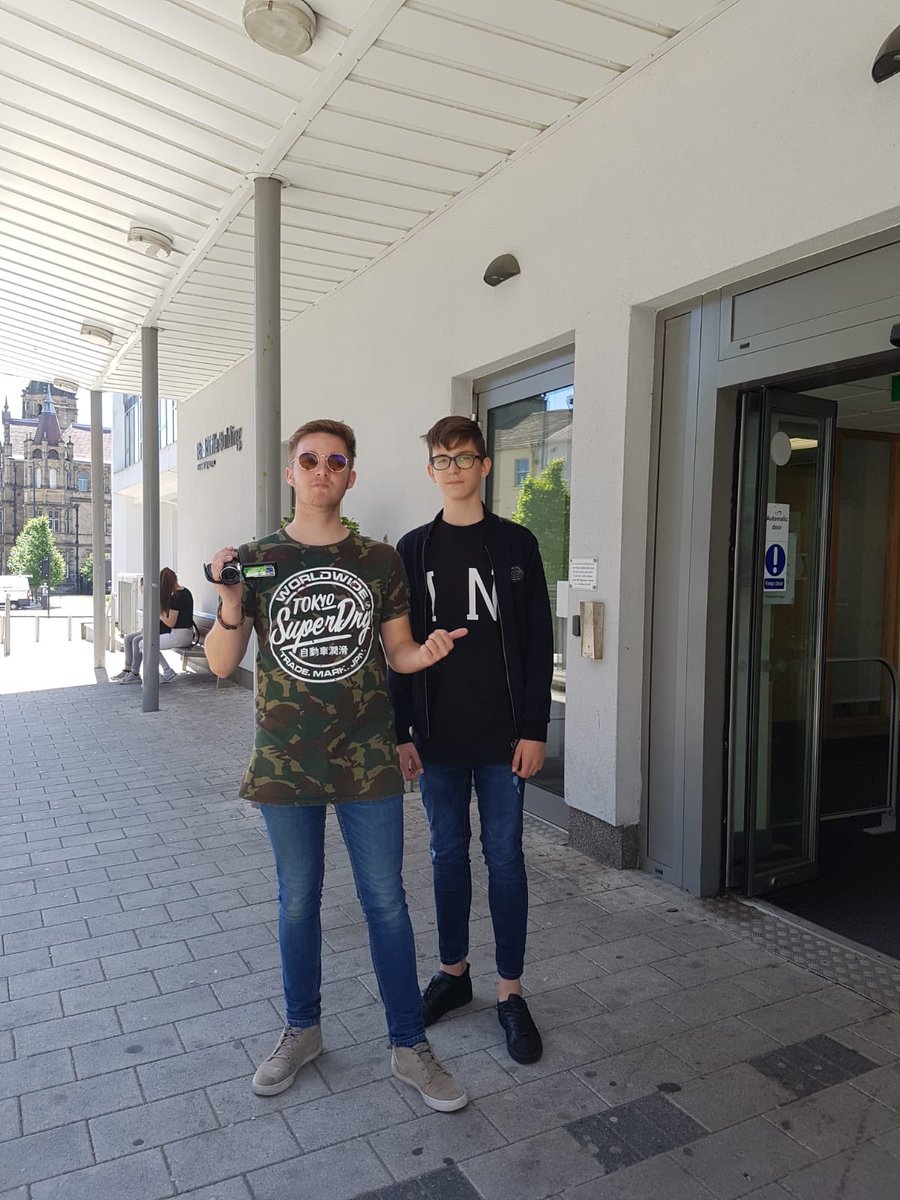 DeltaManorCroft's tweet photo. Media #collegetaster #spielberg https://t.co/mIQe3UcC38