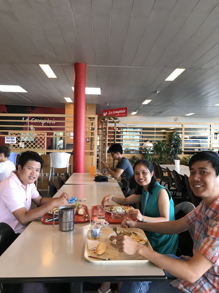 ssda2018's tweet photo. Lunch day-1 #ssda2018 @UnivLaRochelle @L3i_LaRochelle @IAPR_TC10 @IAPR_TC11 https://t.co/Tgb7zX0b30