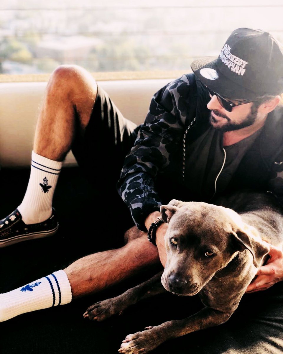 Say Hi to the world, Maca.