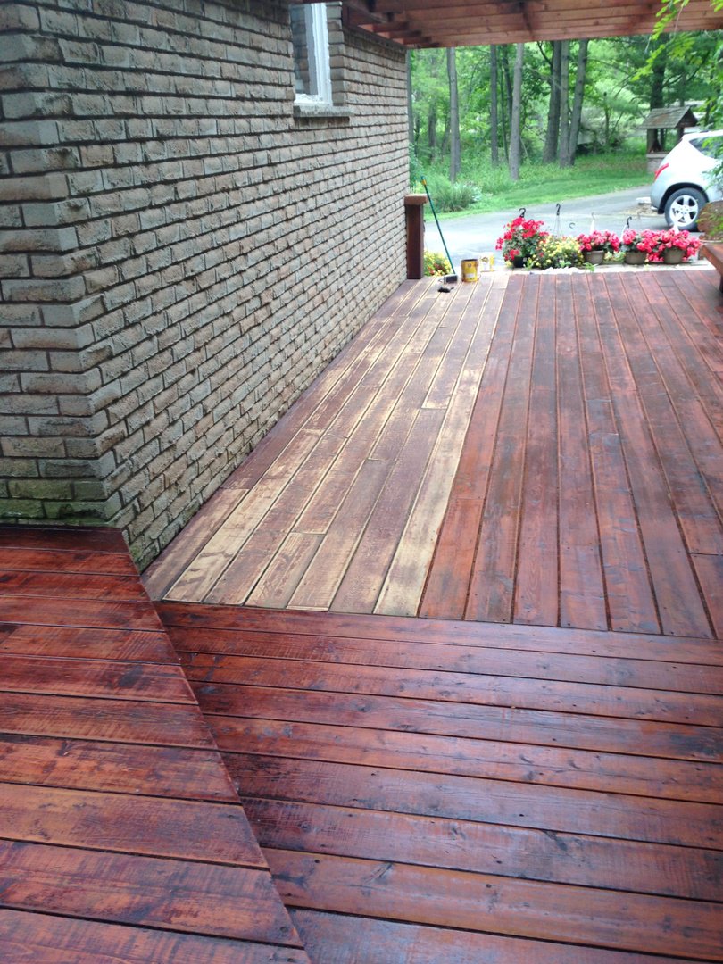 Absolute_Homes's tweet photo. Look at the incredible difference some stain can make! Does your deck need a coat or two? Give us a call! 905-635-9879 #AbsoluteHomeServices #Burlington #Burlont #Hamilton #Oakville #Milton #Toronto #Brantford #Guelph #Muskoka #HomeImprovement #Deck #DeckStain #Reno https://t.co/HbxwoDyxMs