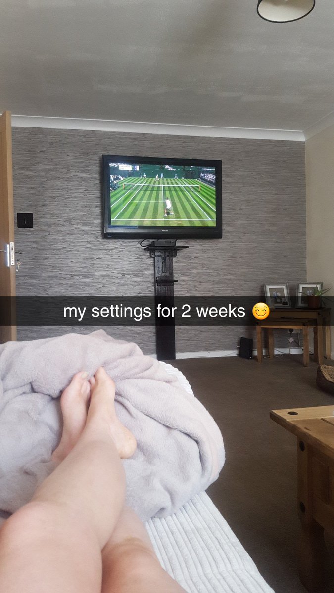 EmmaMaynard's tweet image. #Wimbledon #wimbledon2018  my fave time of year I literally kick back and do nothing but thoroughly enjoy the tennis!!