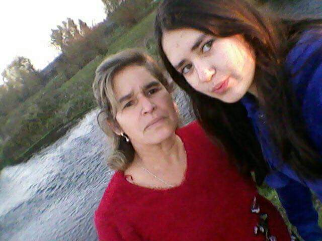 ‘MENOR DE EDAD EXTRAVIADA EN CURICO’
Se llama : Camila Johanna Loyola Morales se perdió el viernes cuando salió desde el Colegio Kairos de Curico. Camila tiene  13 años es delgada, ojos azules,  tez blanca, si alguien la ve llamar  964044627.
Su madre se encuentra desesperada.!!!