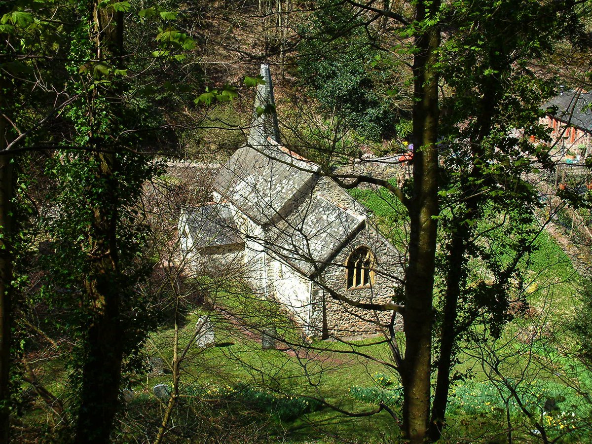 martinhesp's tweet photo. Every now and again everyone should visit this place - UKβs smallest parish church #Culbone - @WMNNews walk soon https://t.co/7tExSBxP0s