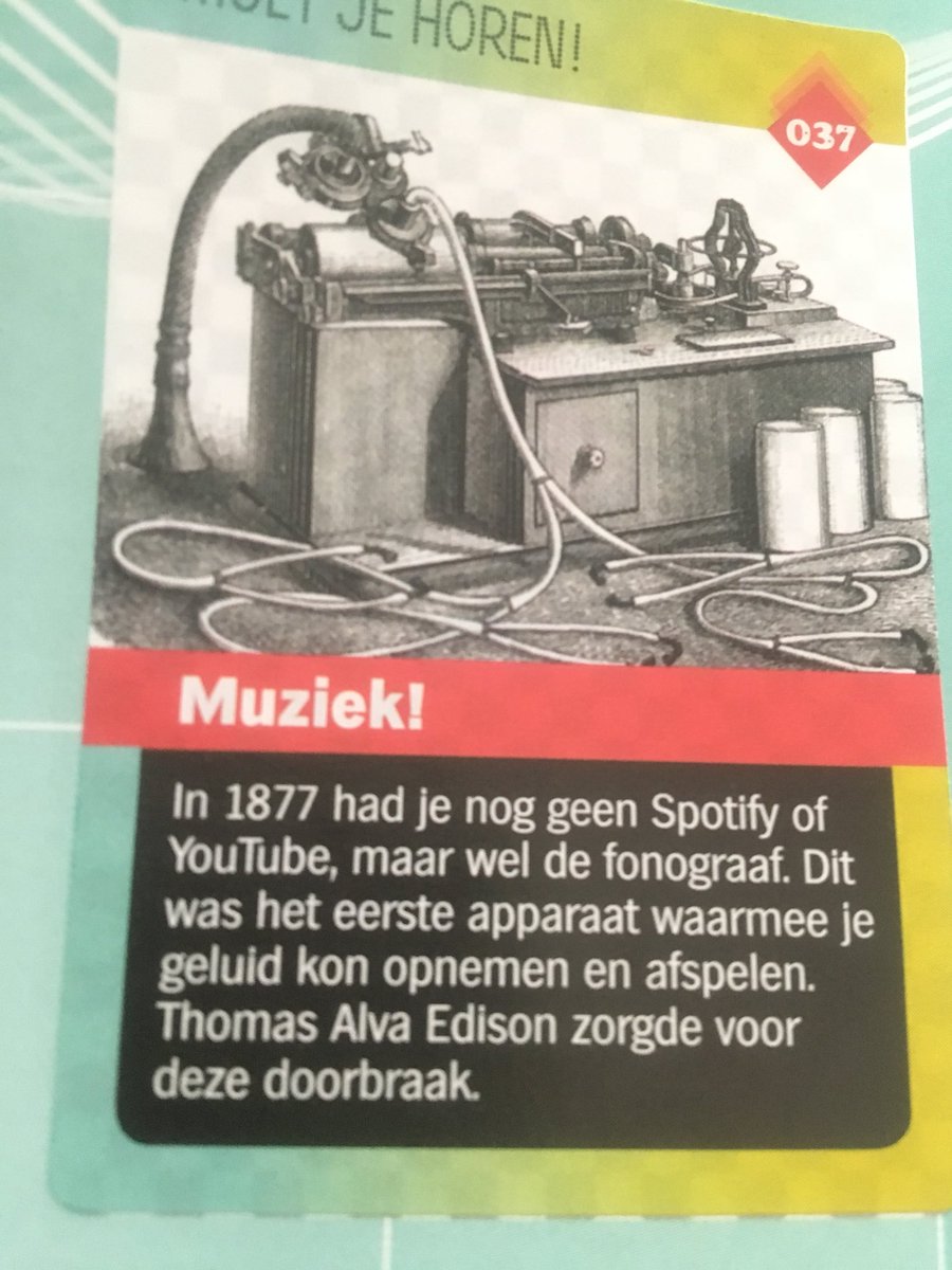 jetske_thielen's tweet image. Nadeel van @herenboeren zijn is dat je minder bij de @albertheijn komt. 😉 Maar gelukkig genoeg familie en vrienden die ons wat doorschuiven. Wat een top actie; #techistegek! Samen met zieke zoonlief lekker aan t plakken, lezen, uitproberen en verwonderen ☺️