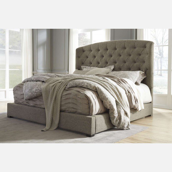 DffFurniture's tweet photo. Create the perfect bold #bedroom with a premium-quality and stylish #headboard !
 Add flair to your bed with our dynamic range of  headboards. https://t.co/VwSrXwx0Qc

 #BedroomFurniture #Headboards https://t.co/fGkbfldcIg