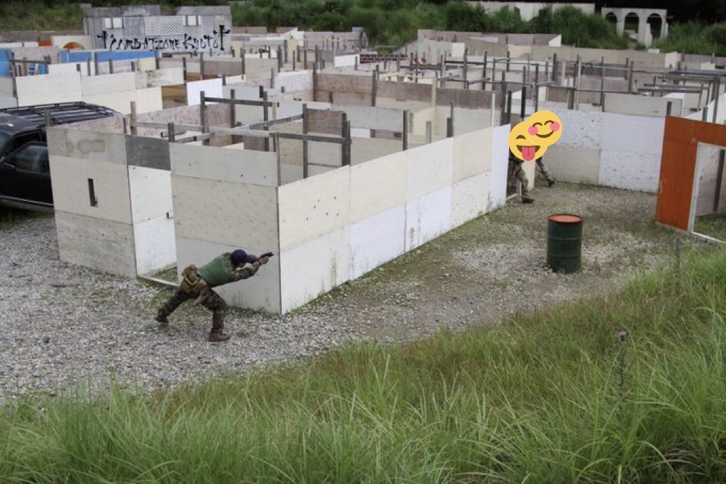 G6794606's tweet image. 昨日ギアアディクトにて、唯一ゲームをした時の画像をbigmamaさんに撮って頂いておりました！
#gearaddict
#ギアアディクト
#CZK