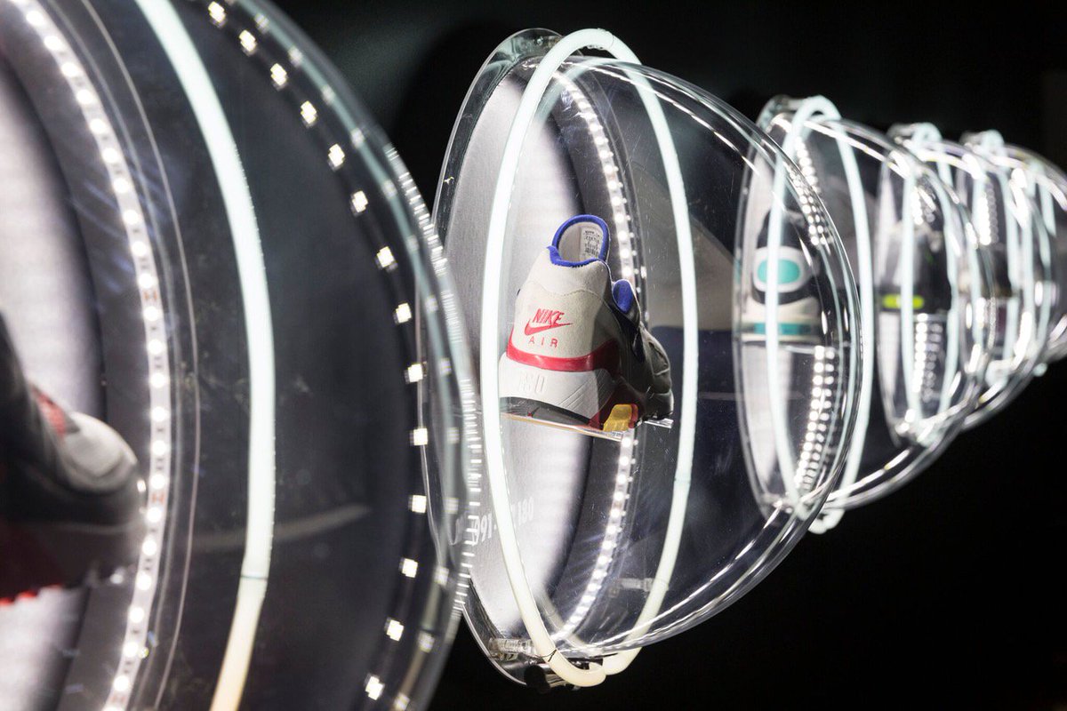 retailfocus's tweet image. NEW DIRECTORY LISTING: @ShapeDesign_ creative design and build production service company specialising in retail display production. retail-focus.co.uk/directory/107-… #retaildesign #bespokedisplay #lighting