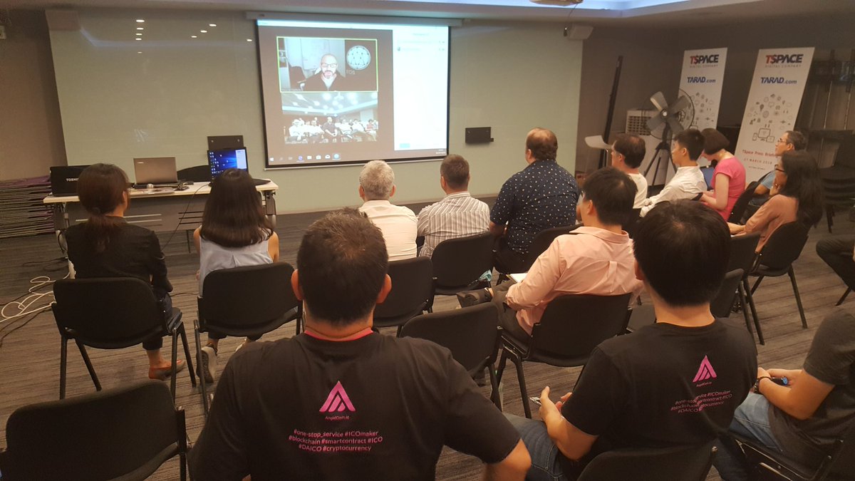 patarachet's tweet image. #Blockchain knowledge sharing from #AngelCoin follow by conference with eosphere.io #EOS