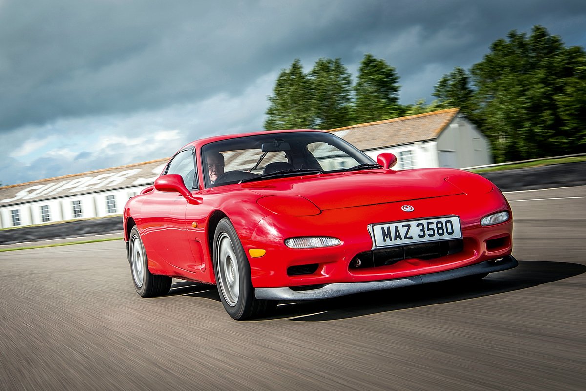 octane_magazine's tweet photo. The Wankel engine’s rotor has revved through more than five decades at Mazda. John Simister samples some of the highlights https://t.co/6hOsFPWZN9 https://t.co/hE0674AMQL