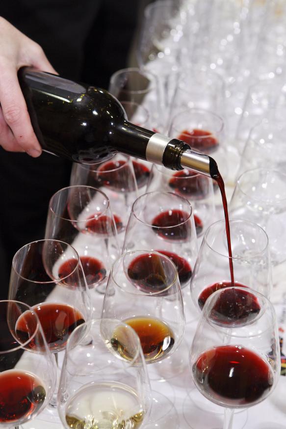 Lanzada convocatoria para participar con <a href="/ICEX_/">ICEX</a> las ferias de Wines from Spain en Corea del Sur y Taiwan en noviembre. Información e inscripciones icex.es/icex/es/navega… #vinos #exportación #vinosespanoles