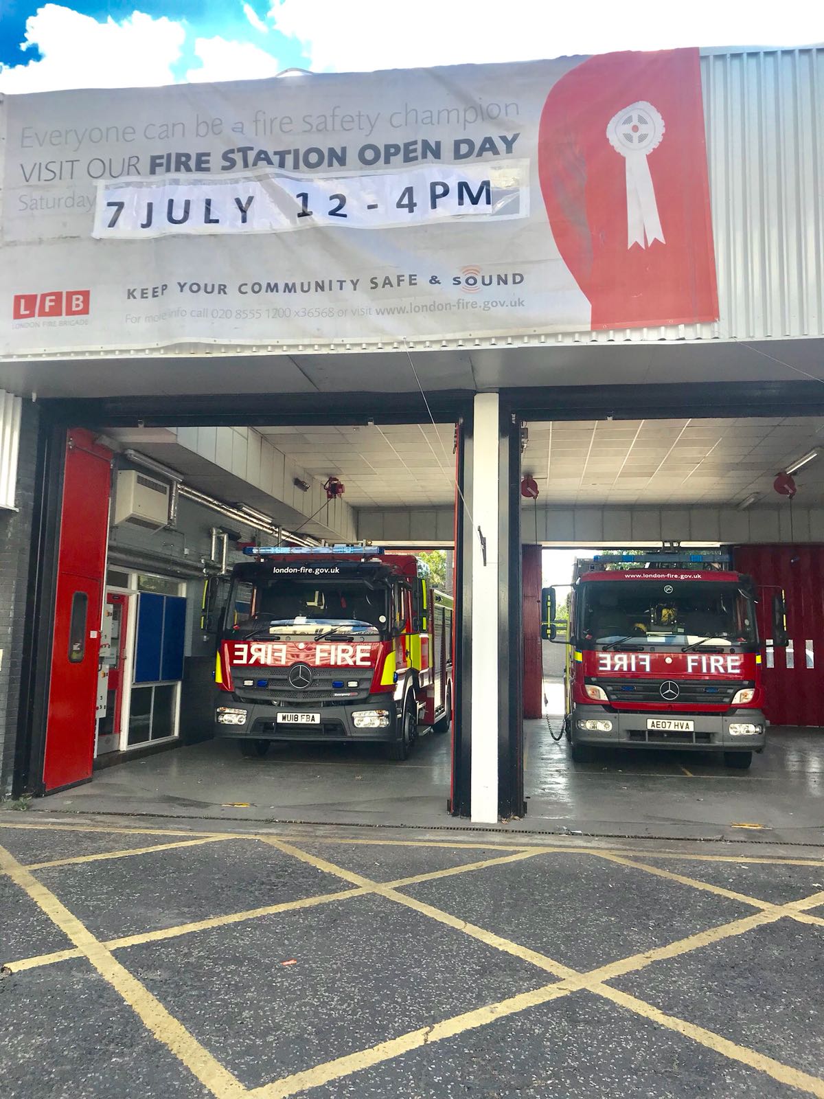 London Fire Brigade Firefighters At Norbury Fire Station Are Holding An Open Day On Saturday It S From Midday To 4pm Amp Visitors Will Have The Chance To Meet Their Local