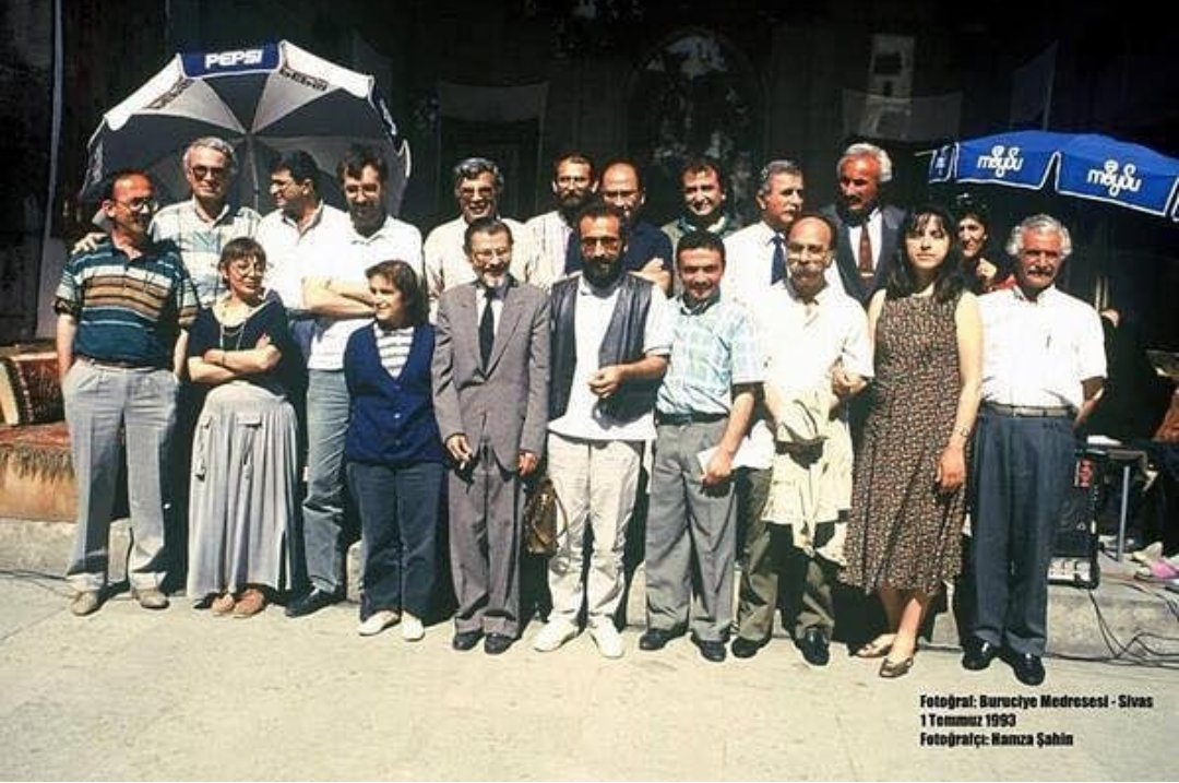boradeniz95's tweet photo. "Kamili taşlamak cahilin işi
Cahilden kötülük hiç uzak değil."

Nesimi Çimen
#Sivas93
#unutMADIMAKlımda https://t.co/PDeiW0Z0Gm