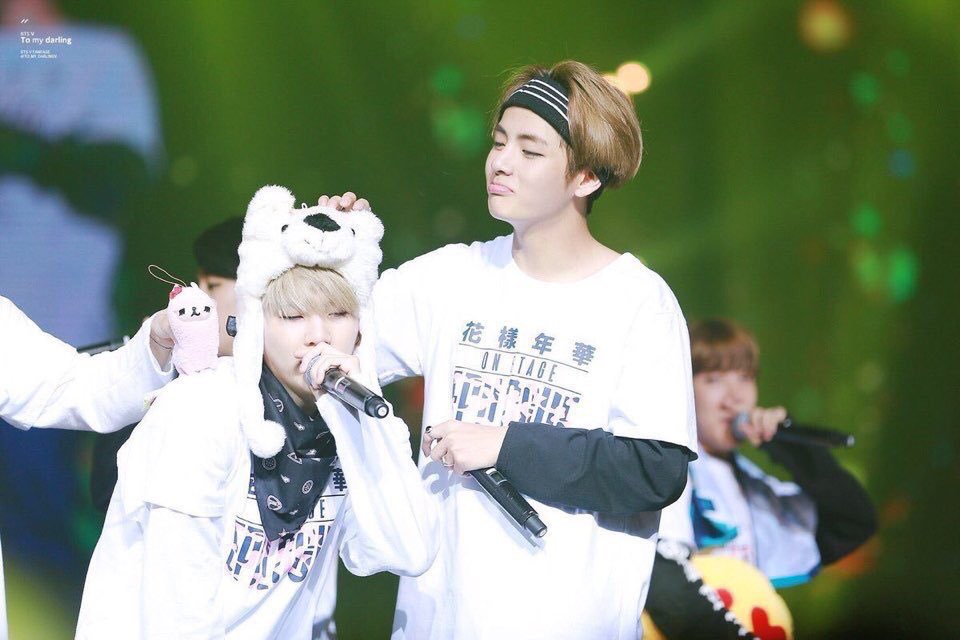 you_me_bts's tweet image. たくさんのarmyと絡みたい語りたい仲良くなりたいい_:(´ `」 ∠):_

❤️テギ🦁🐭寄りのallペン💕
❤️関西army🐙
❤️絡み苦手でも高浮上の方大好き
❤️RTでお出迎えっ( ✧Д✧) 
#armyさんRTしてくれたらフォローする
#armyさんと猛烈に絡みたいのでRTしてくれた方フォローします