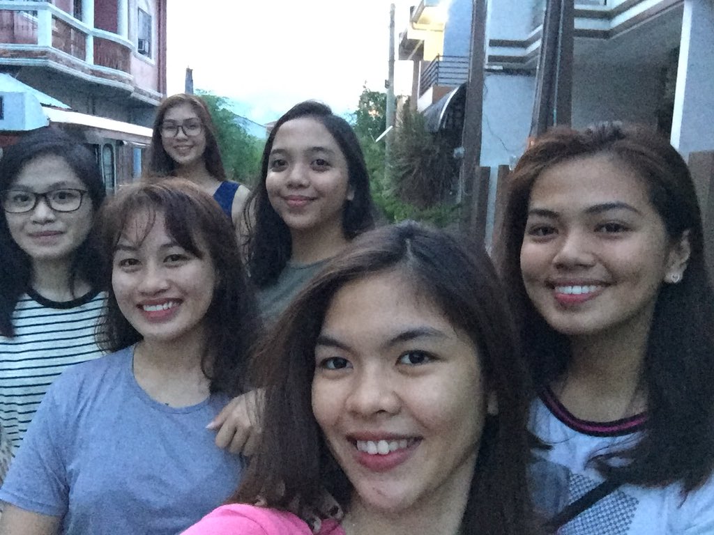 willaineandrea's tweet photo. college students daw pero........
hahahahahahahaha #balikbata #batangkalye ππβ€οΈ https://t.co/rrNKve9rFN