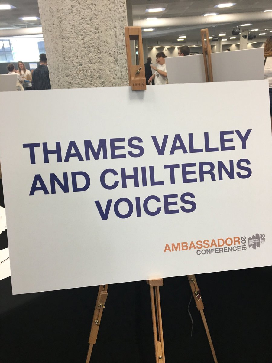 KarenPollock100's tweet photo. From all over the country, we have young people learning about the past, determined to fight racism and prejudice in the future. They’re an amazingly motivated bunch! It’s a quick lunch break before the next round of workshops. @HolocaustUK #Amcon18 #HearMyVoice https://t.co/mXYz6fOTkg