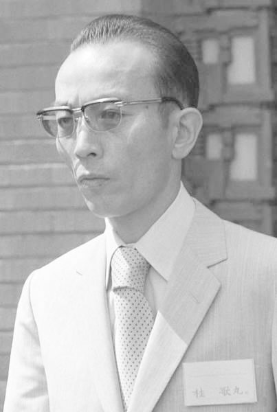 よってぃ 自分が物心付いた頃から歌丸師匠は歌丸師匠だったけど 若い頃の歌丸さんが醸し出す色気は凄い よってぃ 自分が物心付いた頃から歌丸師匠は歌丸師匠だったけど 若い頃の歌丸さんが醸し出す色気は凄い