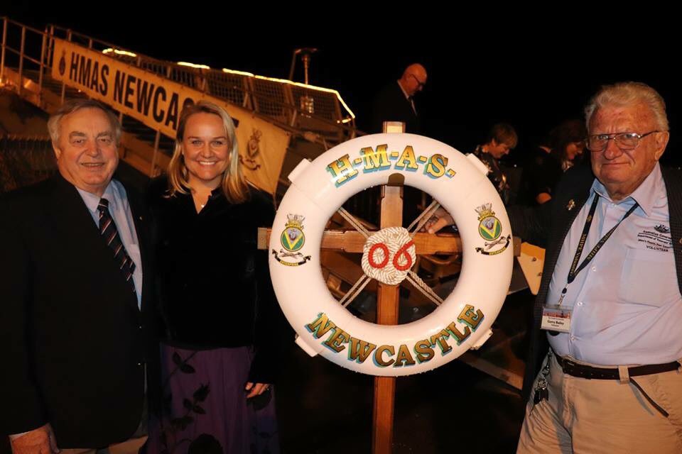 Nuatali_Nelmes's tweet photo. This evening we proudly welcomed the #HMASNewcastle back to the City of Newcastle. Thank you to the @Australian_Navy HMAS Newcastle Commanding Officer, Commander Anita Sellick for warmly welcoming us aboard! https://t.co/s4rqQgJ1r4