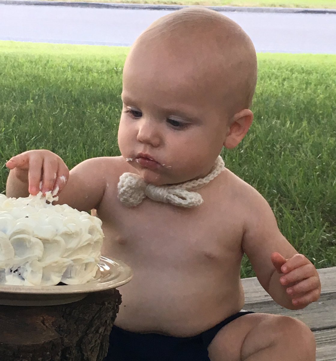 HyltonRobin's tweet photo. @MareLovesUSA00_ @Maggieb1B @Golfinggary5221 @SiddonsDan @KatTheHammer1 @Dawn_DeMore1 @ReneeCarrollAZ @ChristineMAGAMD @SusanStormXO @RoseHasMoreFun @GemMar333 So precious! ❤️
#ChooseLife
#ProLif https://t.co/j2ED8ZFprX