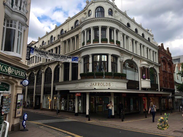 GoGoHareForrest's tweet image. Forrest has just found the official retail partner of the @GoGoHares2018 @JarroldsNorwich What’s it to be Forrest? A spot of food at the Deli, some new furniture at the Granary or maybe @GoGoHares2018 merchandise?