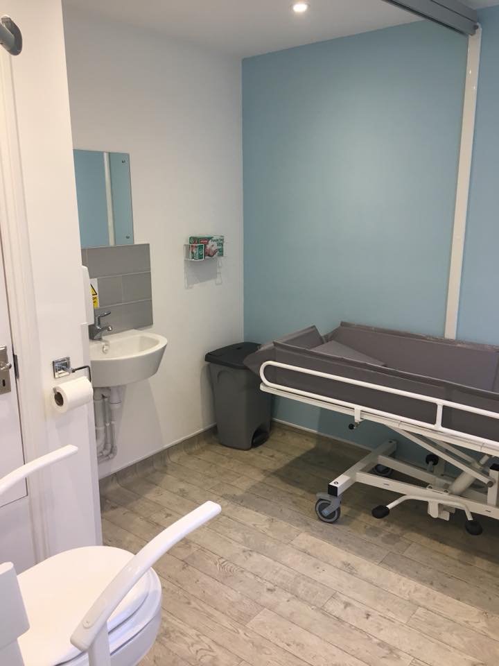 EmmaSpagnola's tweet image. #MondayMotivation it takes a small cafe in #Cromer to show the big companies how to do it! A #SpacetoChange the little brother of a #ChangingPlaces has been opened in the small seaside town of #Cromer #Norfolk @JournoRequests