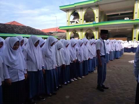 kangnurcahyo31's tweet photo. Mencoba itu perlu karena menciptakan pengalaman dan pelajaran..☺💪
Masa sekolah itu indah..💕
@MasaSekoIah @PrivatePeoplez_ 
#MADA #pendidikanmental https://t.co/ysp7uYwQ8B