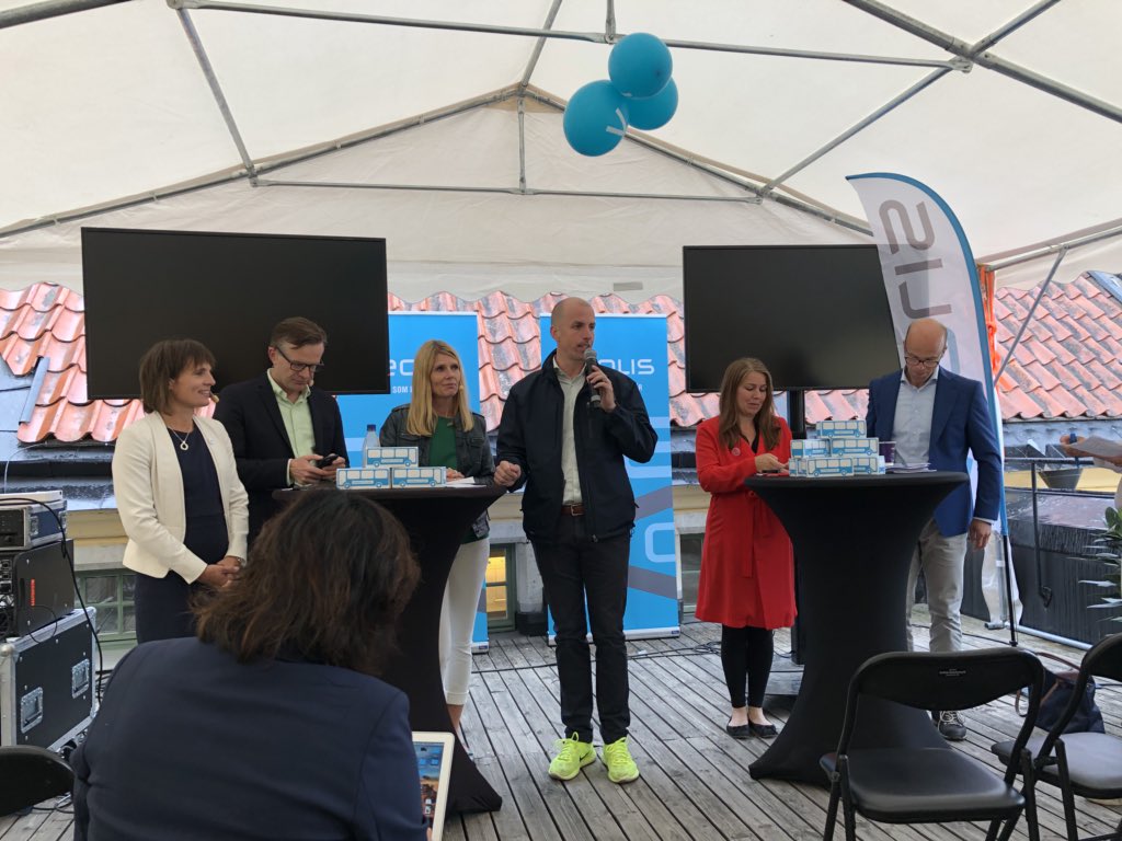 .<a href="/CJerneheim/">Cecilia Jerneheim</a>, <a href="/KeolisSverige/">Keolis Sverige</a> &amp; <a href="/Condilio/">Caj Luoma</a>, <a href="/svebussforetag/">Sveriges Bussföretag</a> i #Almedalen: Bristen på kompetens hotar kollektivtrafiken. Vi har fått starta en egen bussförarutbildning. Stort behov av #EnBättreMatchning. malardalsradet.se/en-battre-matc…