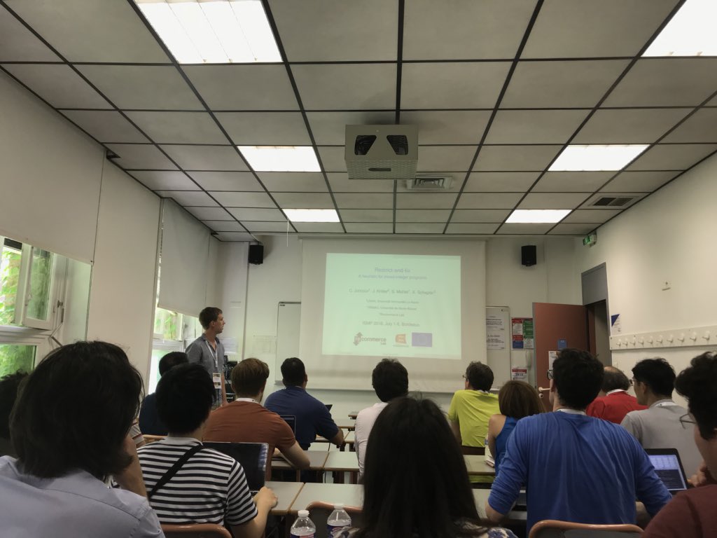 Début du talk de Xavier Schepler from Recommerce Lab « Restrict and fix » at <a href="/ismp2018/">ismp2018</a> #bordeaux #optimisation