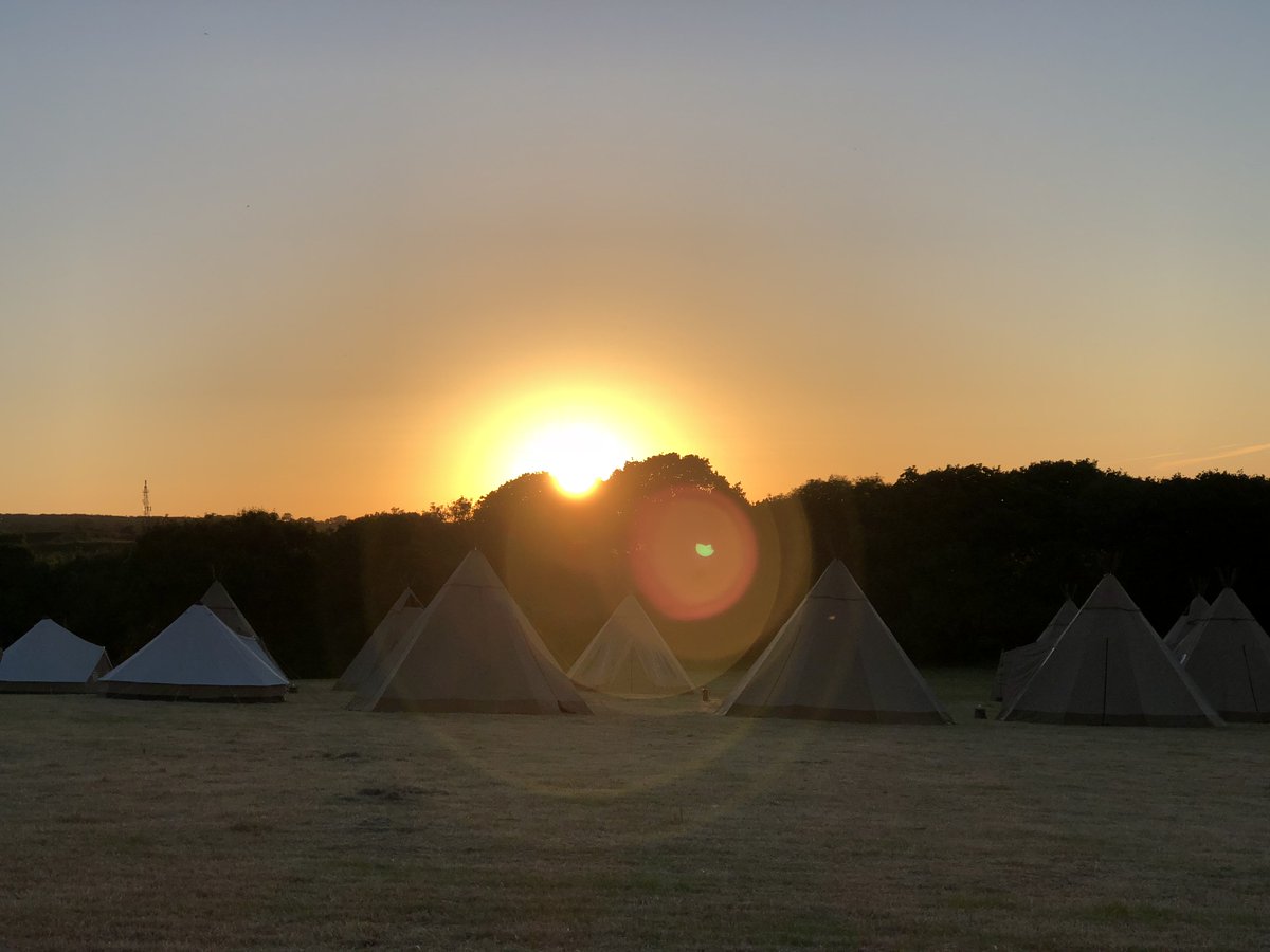 ZooBells_'s tweet photo. Wow! What a weekend at @DoLectures - take a look at these photos taken by a very talented #ZooCrew member!
#ZooLoos #ZooBells #ZooEventsGroup #Belltents #Tipi #Yurts #Yurtlife #luxury #Events #DoLecures #festival #heatwave https://t.co/odR66eRoHs