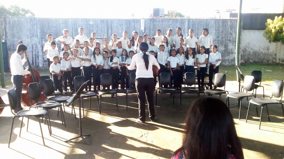 NucleoGuayabal's tweet photo. Bellos nuestros niños y niñas Ensamble Alma Lanera https://t.co/khCvaghdPx